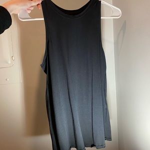 Lululemon all tied up tank top size 4